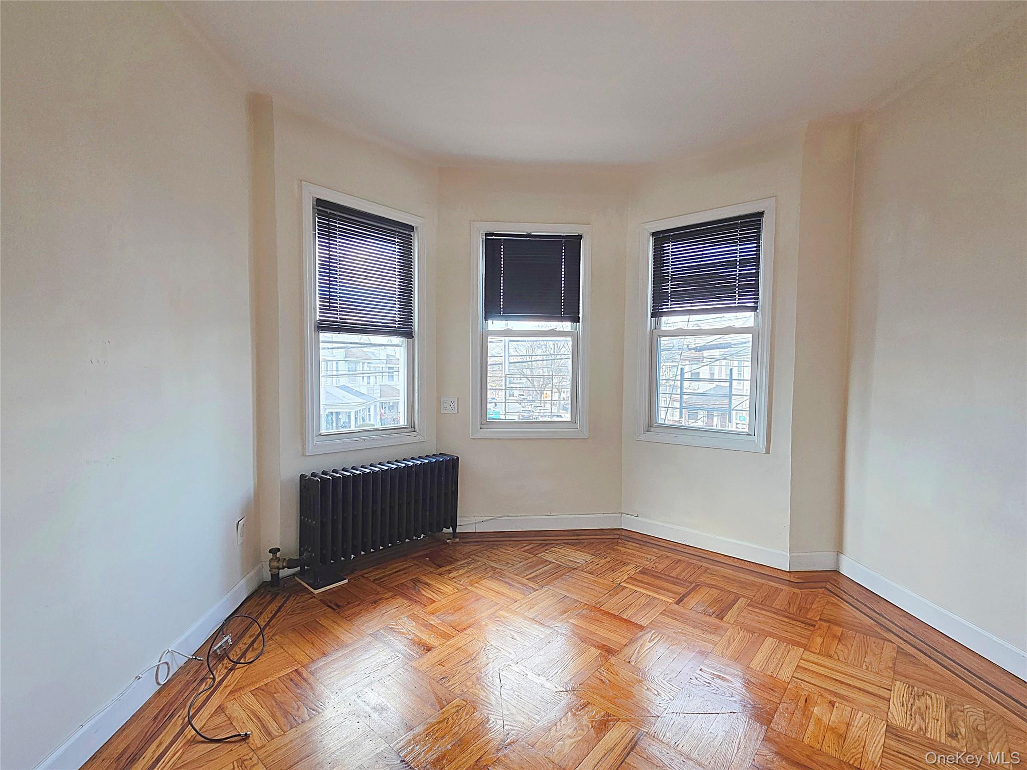 #7 photo, 60-48 80th Avenue, Glendale , NY 11385