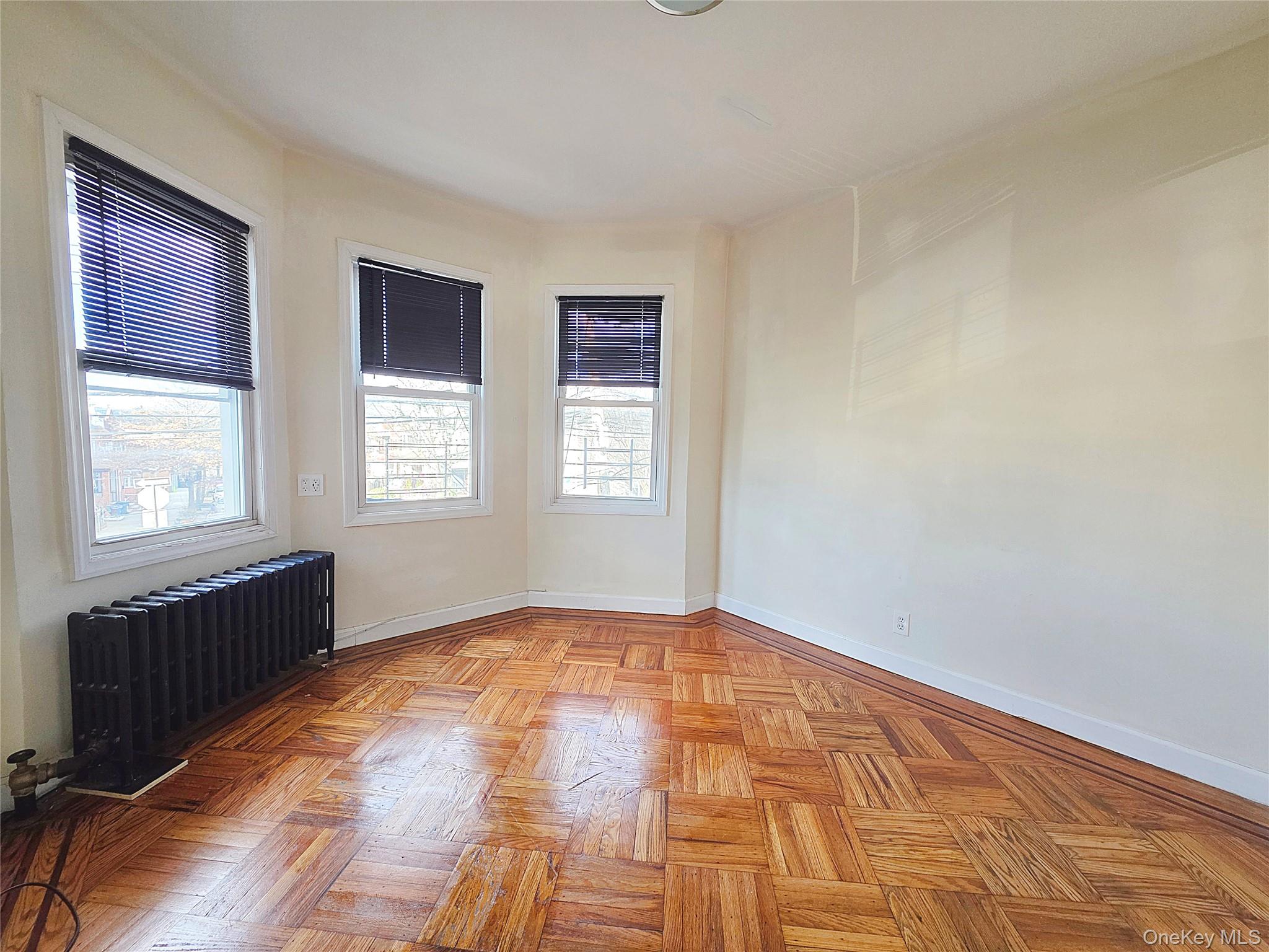 #8 photo, 60-48 80th Avenue, Glendale , NY 11385