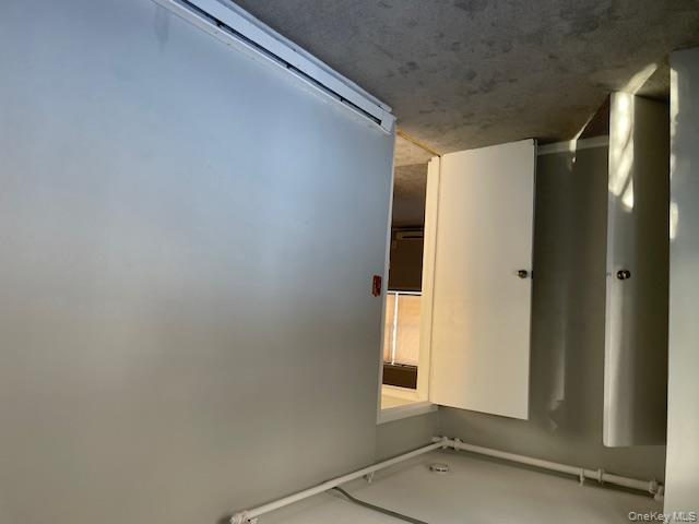 #2 photo, 488 Nassau Road, ناسو Roosevelt , NY 11575