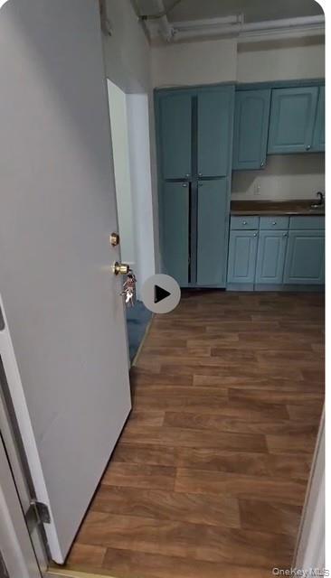 #1 photo, 488 Nassau Road, ناسو Roosevelt , NY 11575