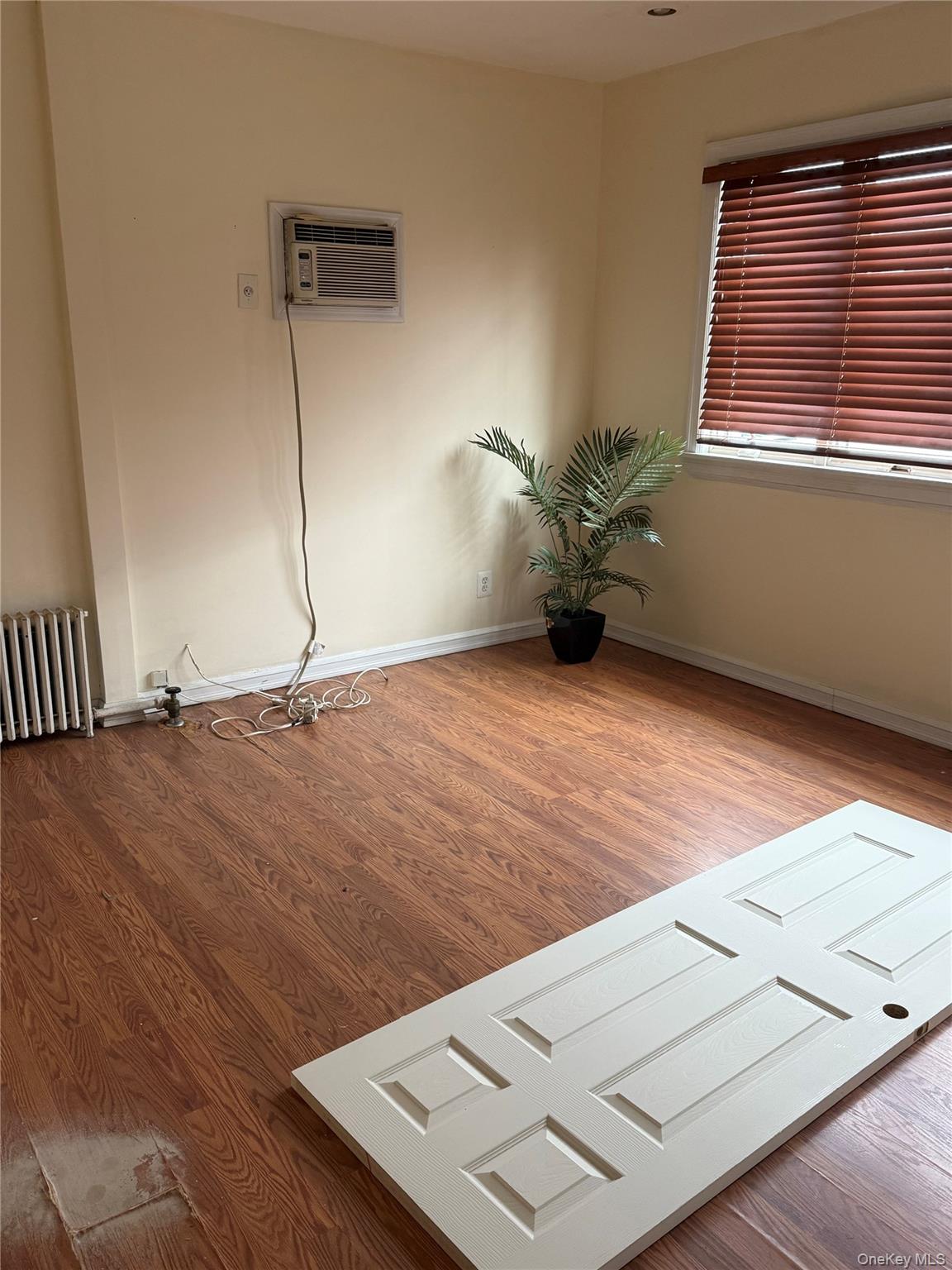 #2 photo, 46-20 190 Street, Куинс ‖ Flushing , NY 11358