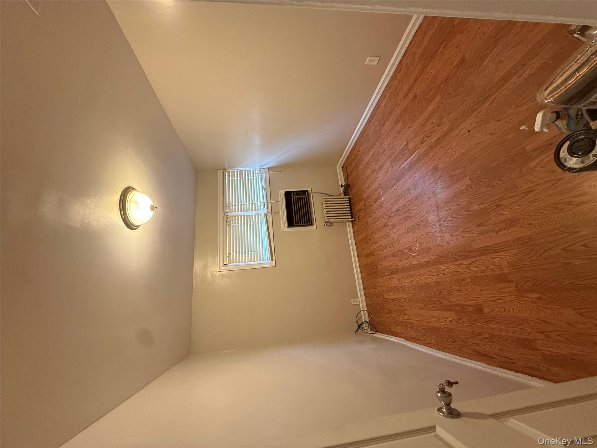 #4 photo, 46-20 190 Street, Куинс ‖ Flushing , NY 11358