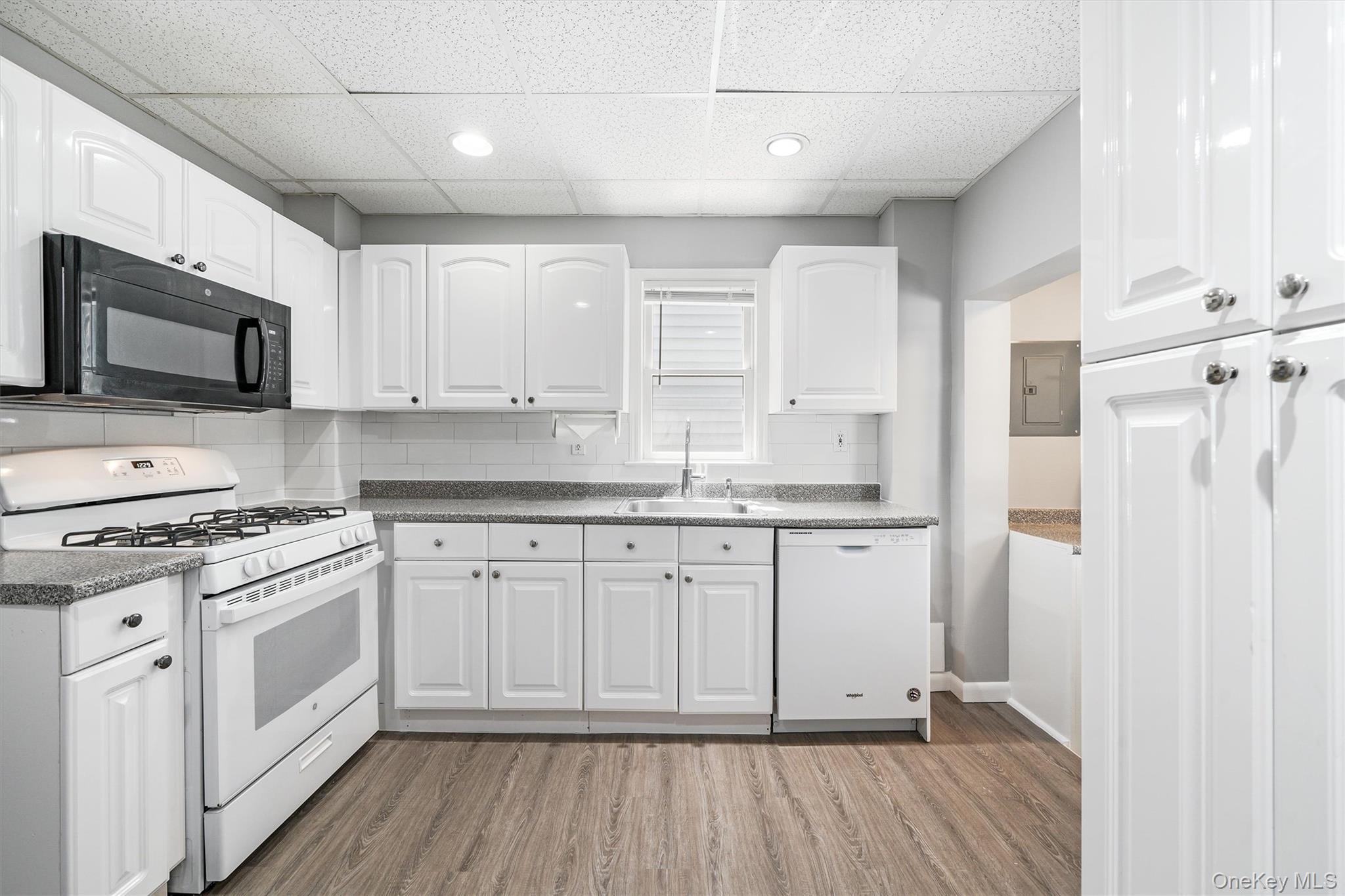 #14 photo, 17 Lawrence Avenue, Sleepy Hollow , NY 10591