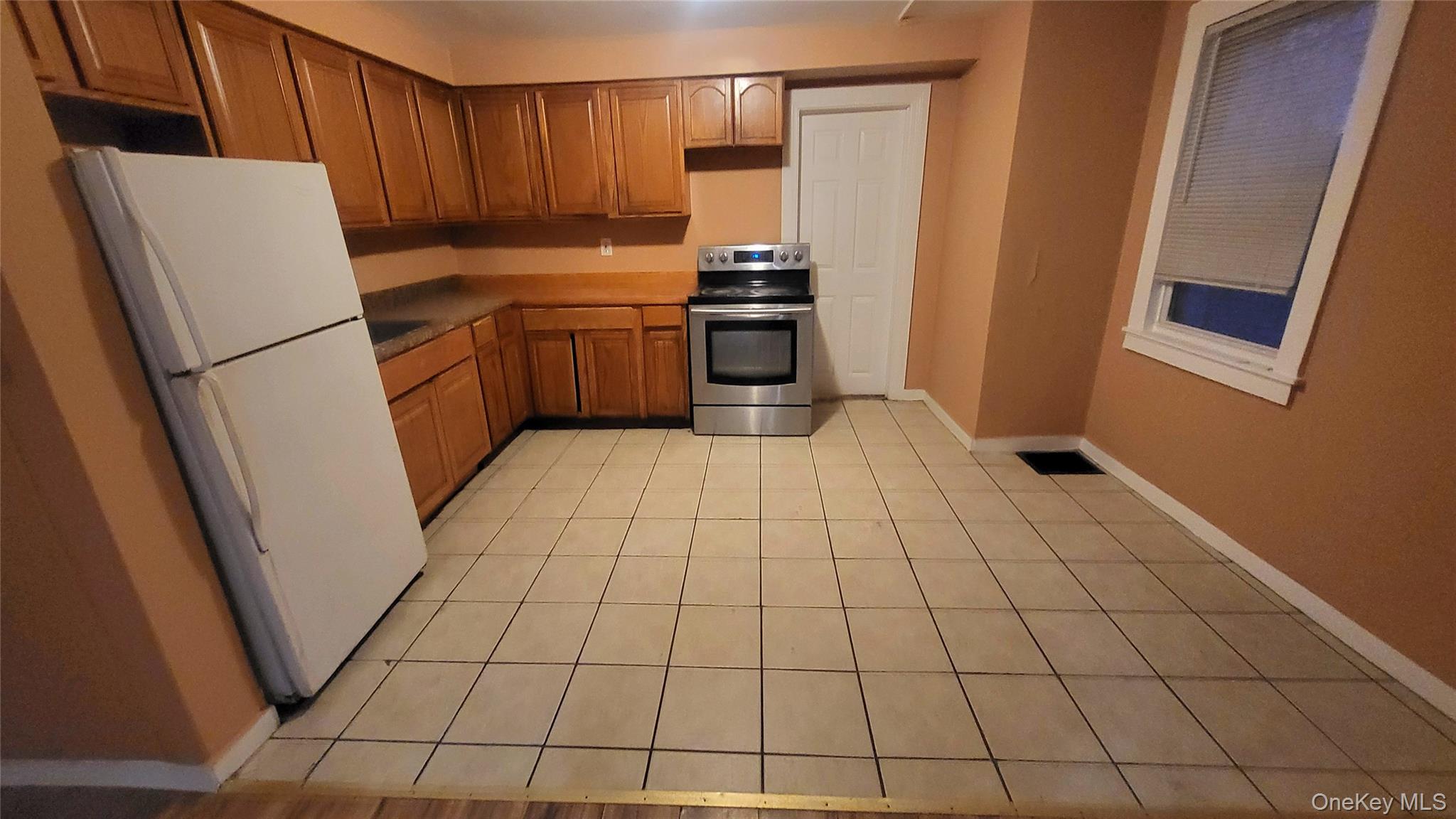 #4 photo, 92 Academy Street, Poughkeepsie , NY 12601