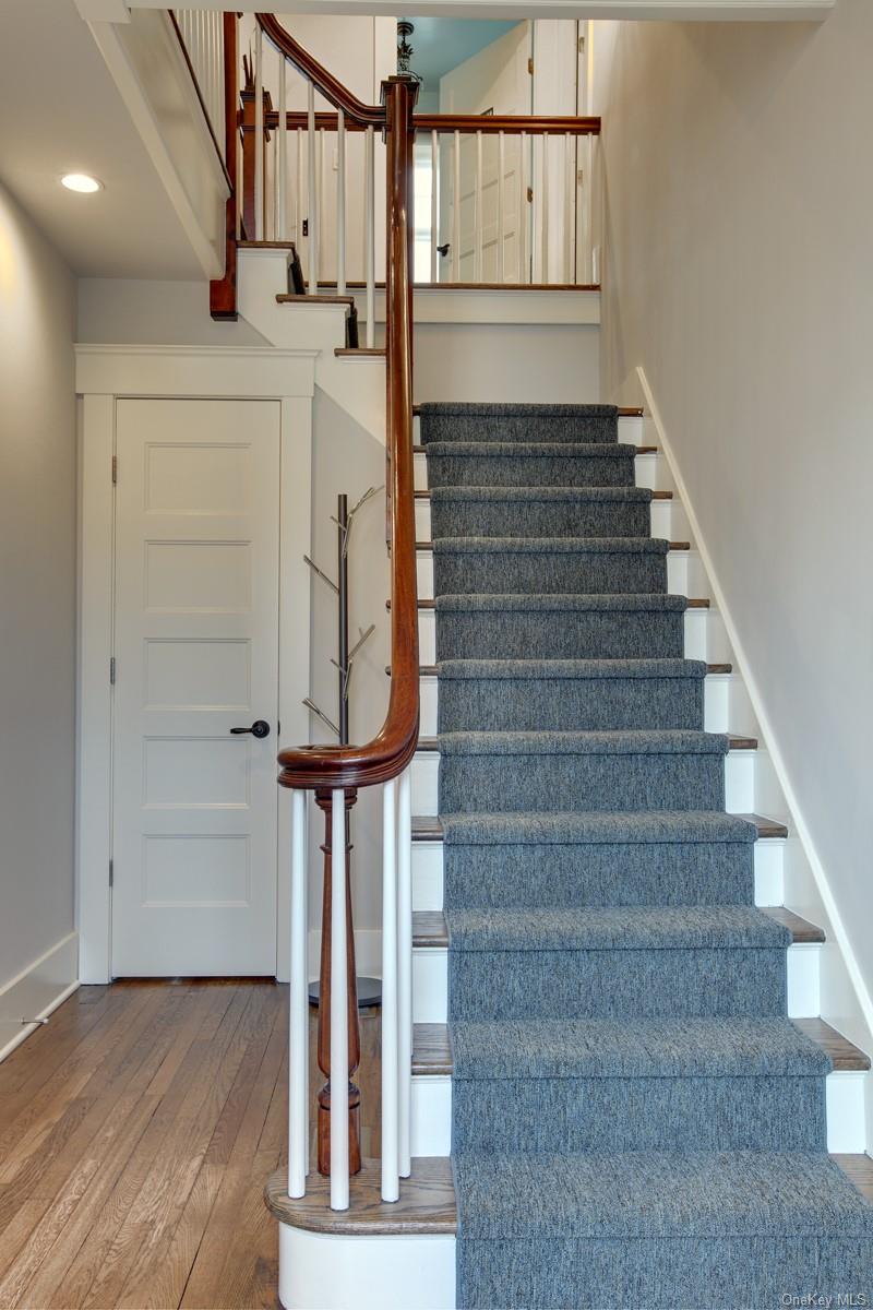 #8 photo, 21 E 2nd Street, Riverhead , NY 11901