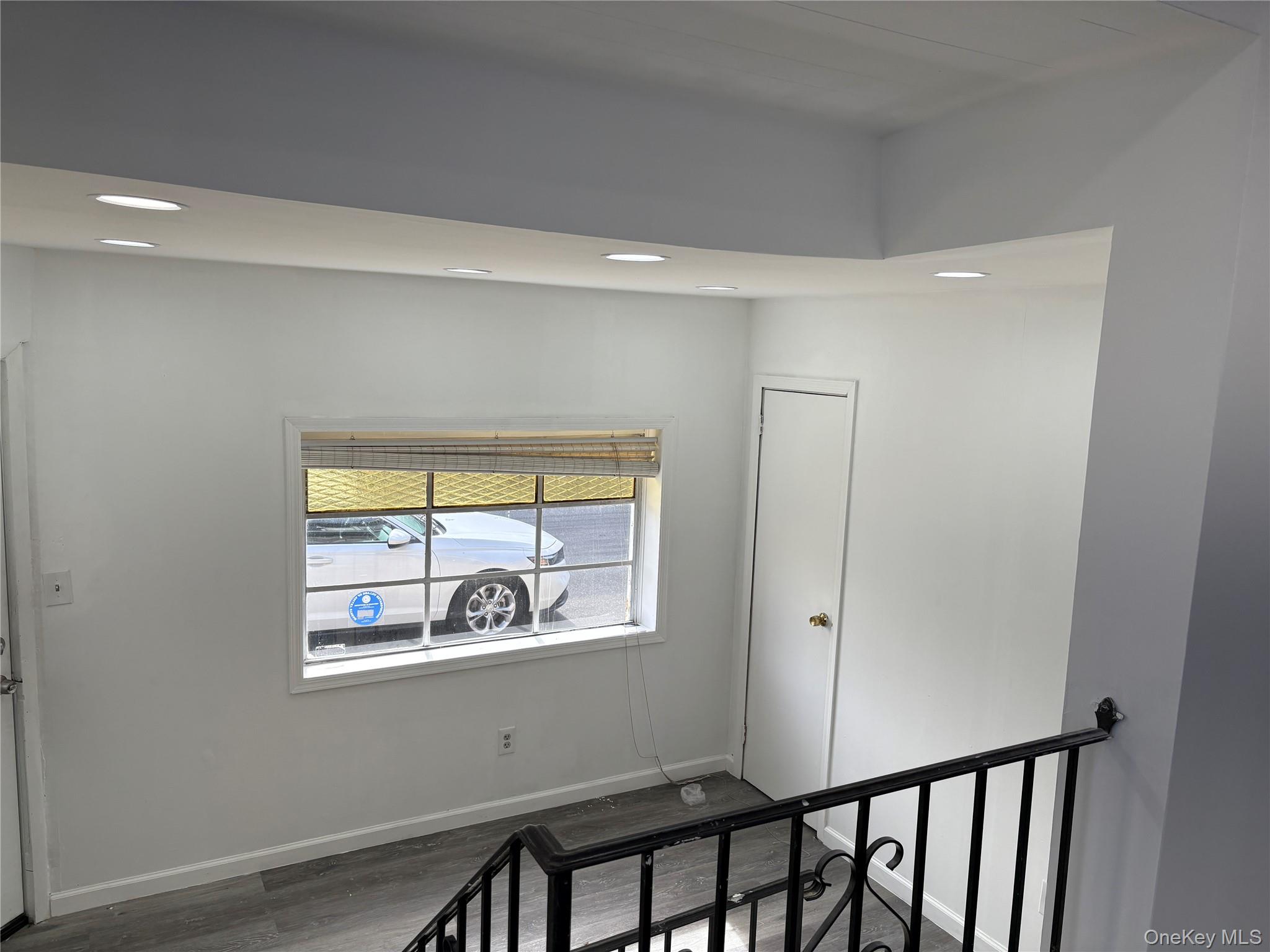 #9 photo, 27 W Hawthorne Avenue, Valley Stream , NY 11580