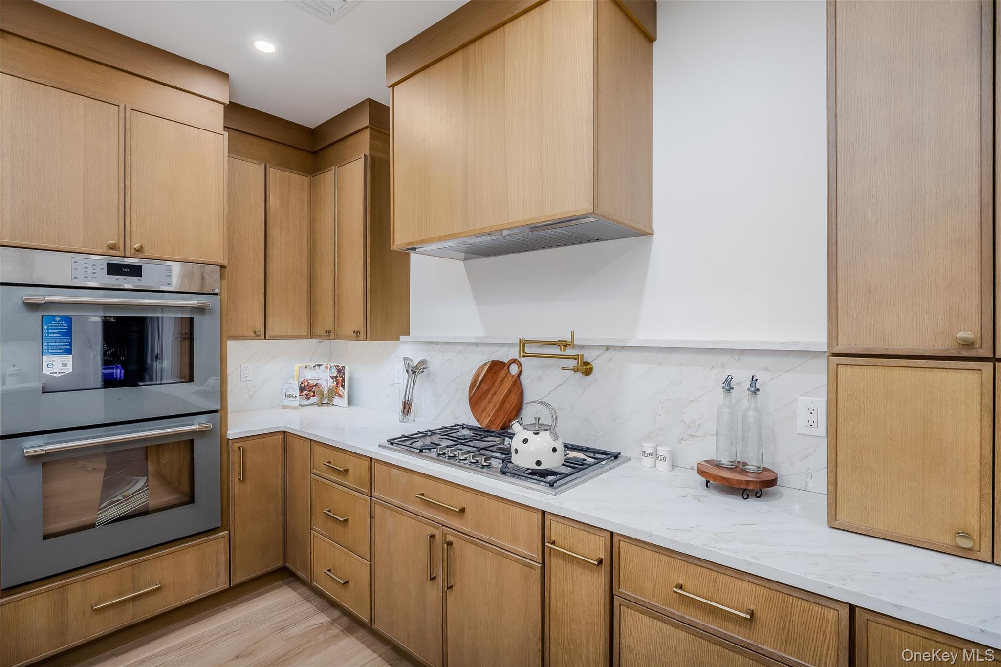 #11 photo, 730 Boelsen Drive, Westbury , NY 11590