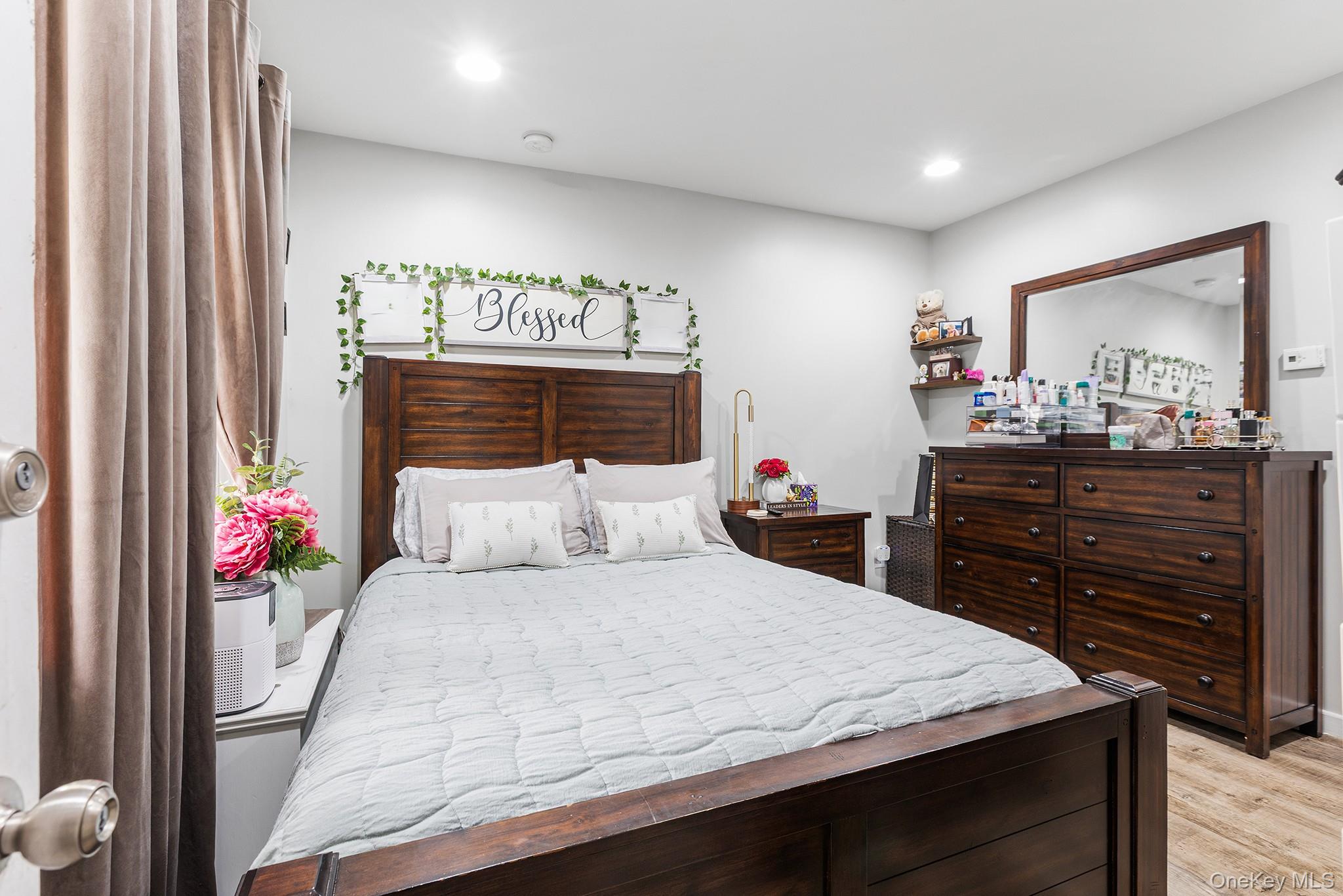 #7 photo, 42 Warren Street, New Rochelle , NY 10801