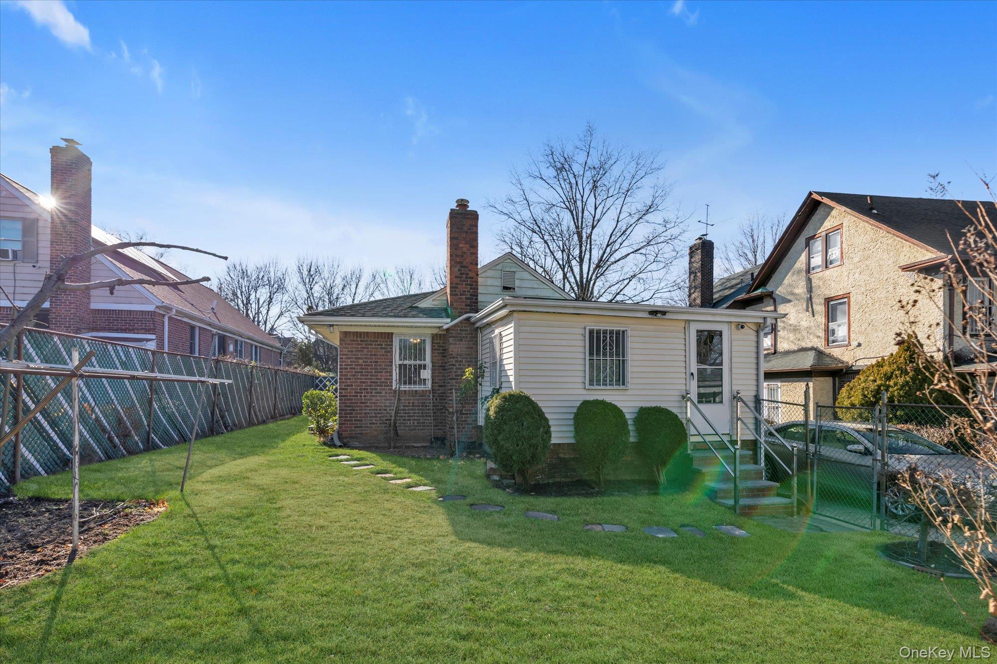 #19 photo, 8443 Kendrick Place, कुईंस Jamaica Estates , NY 11432