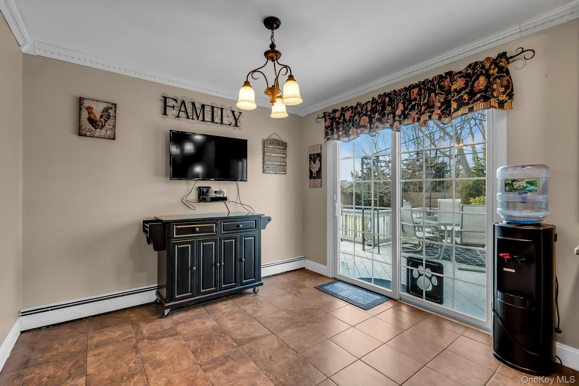 #13 photo, 358 Rider Avenue, מחוז סאפוק Patchogue , NY 11772