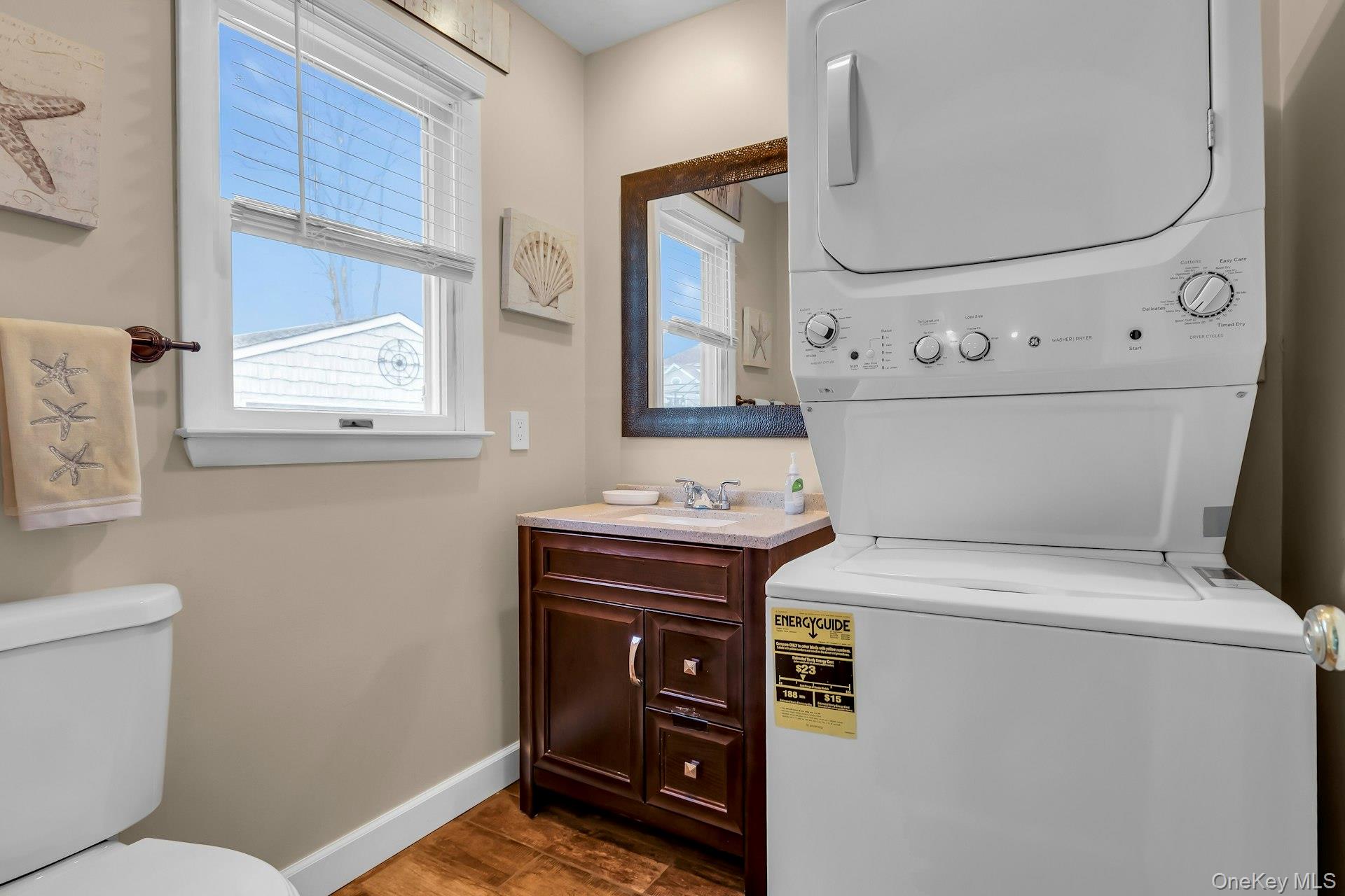 #15 photo, 358 Rider Avenue, מחוז סאפוק Patchogue , NY 11772