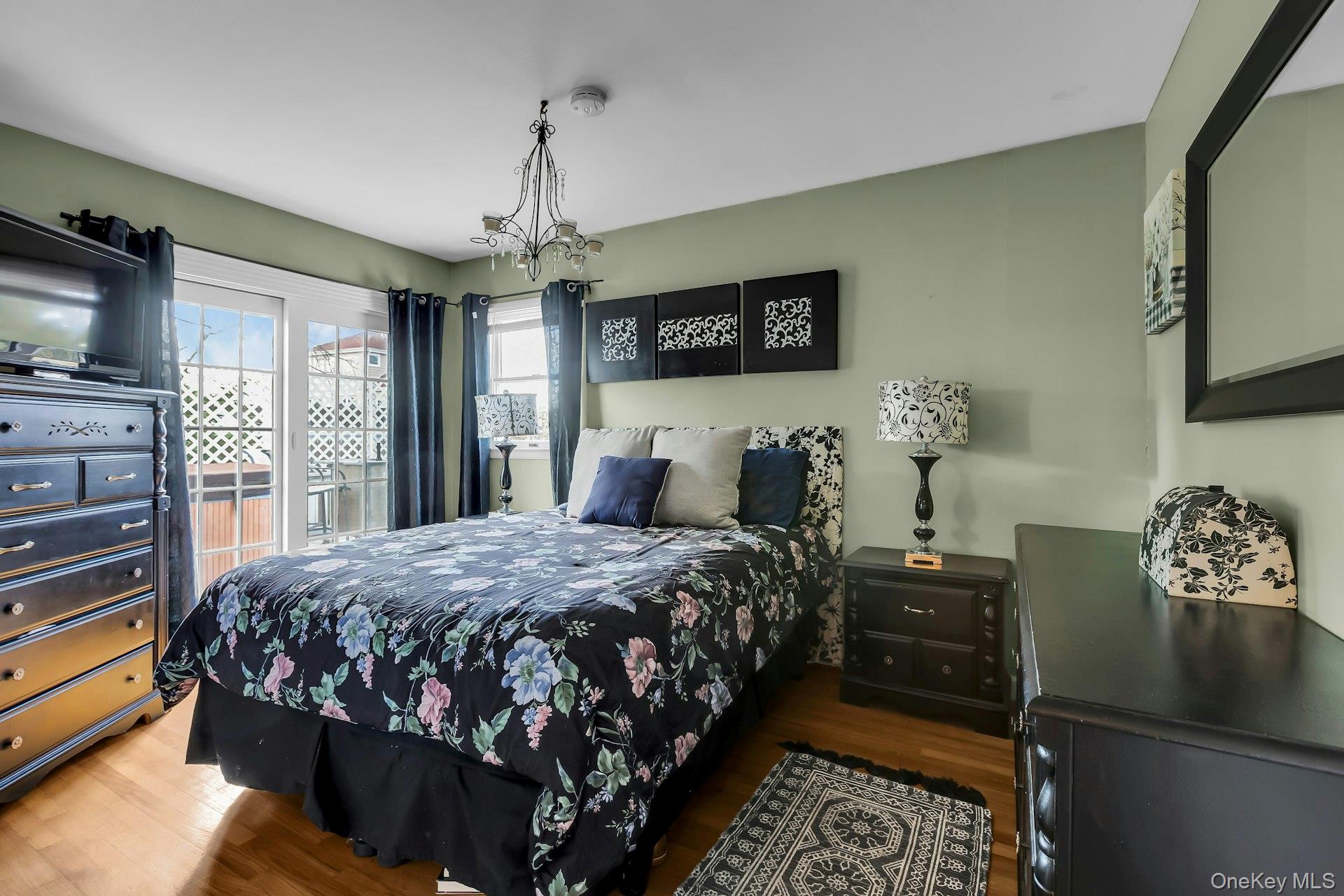 #18 photo, 358 Rider Avenue, מחוז סאפוק Patchogue , NY 11772