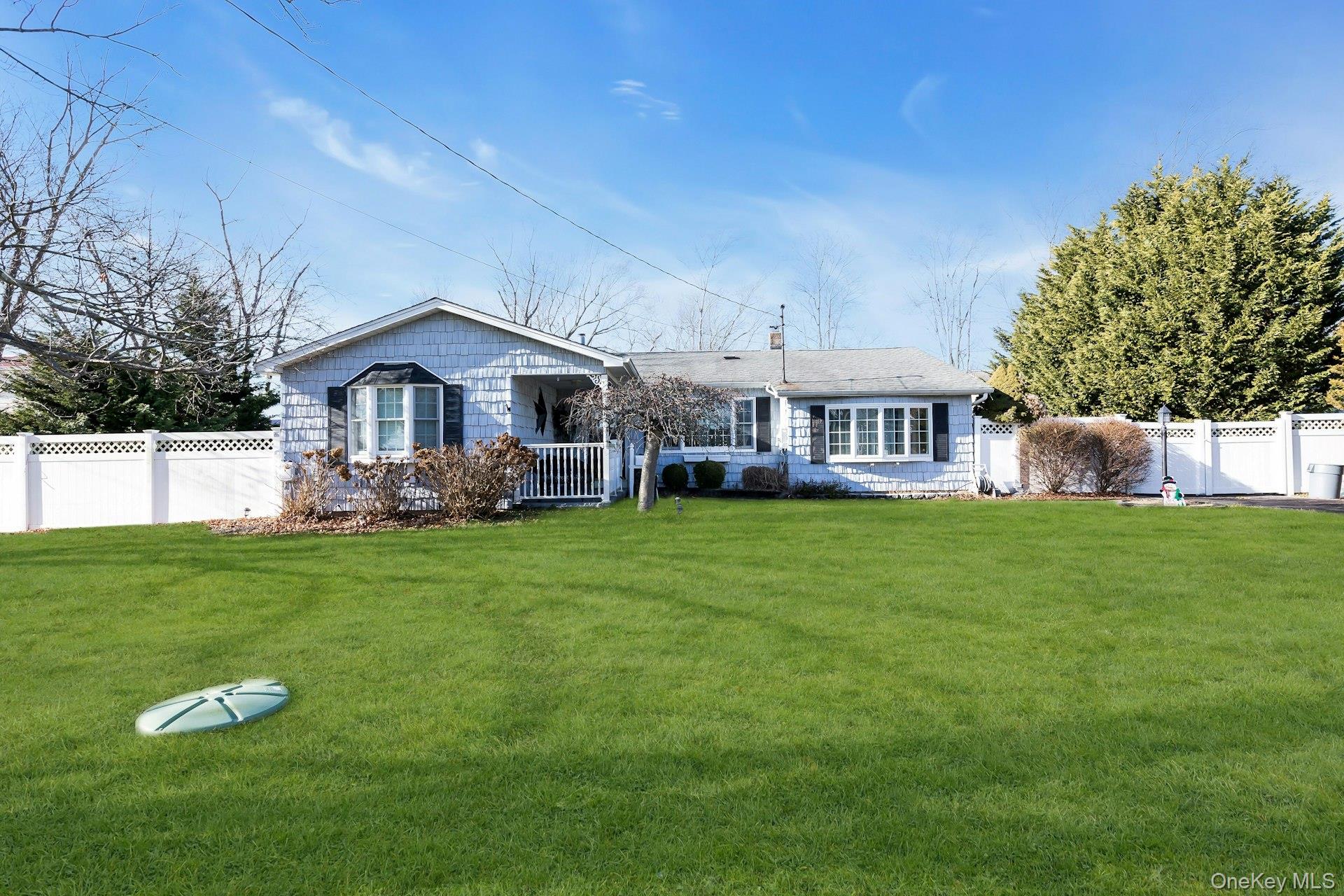 #2 photo, 358 Rider Avenue, מחוז סאפוק Patchogue , NY 11772