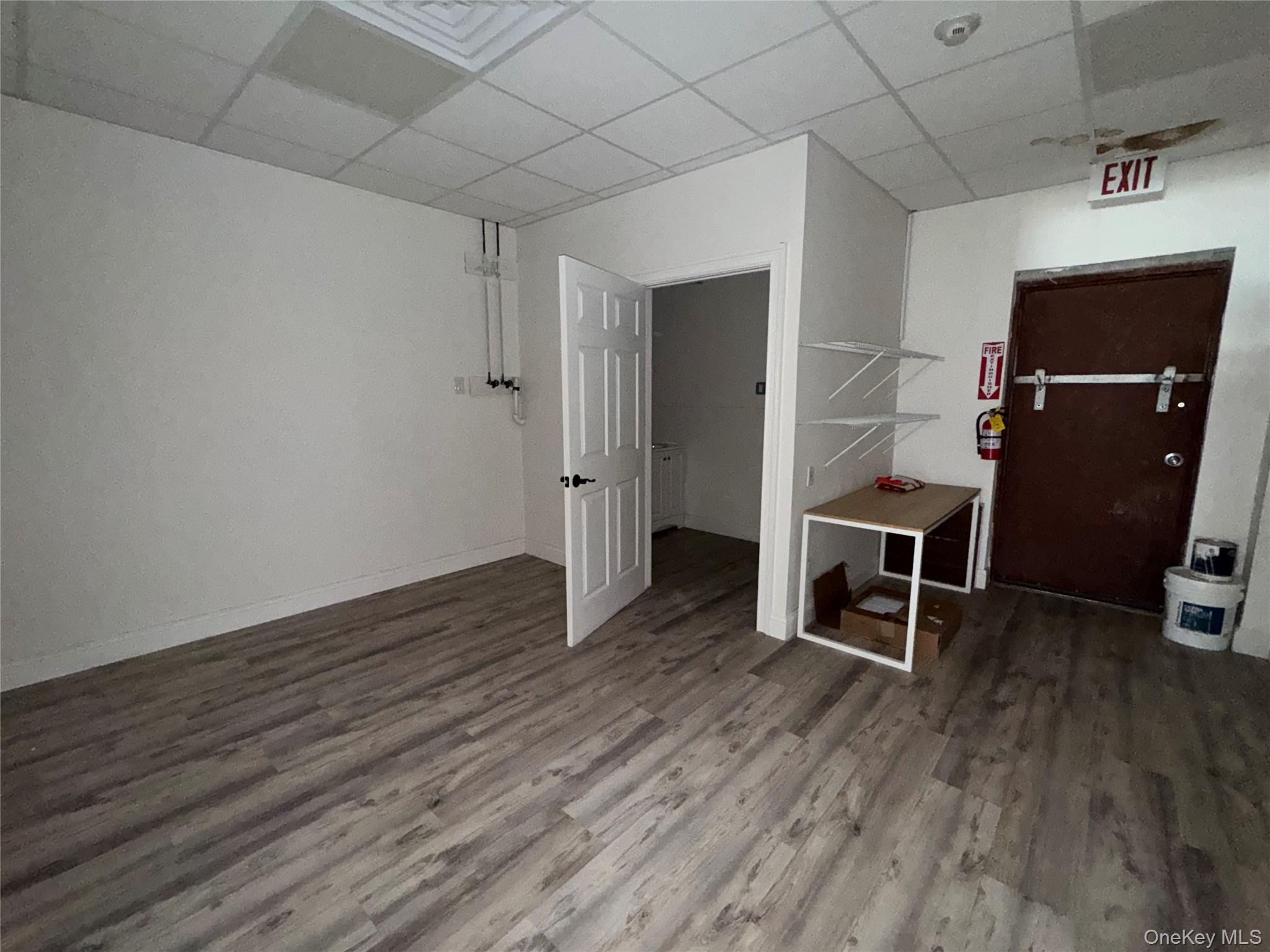 #11 photo, 176 N Country Road, מחוז סאפוק Mount Sinai , NY 11766