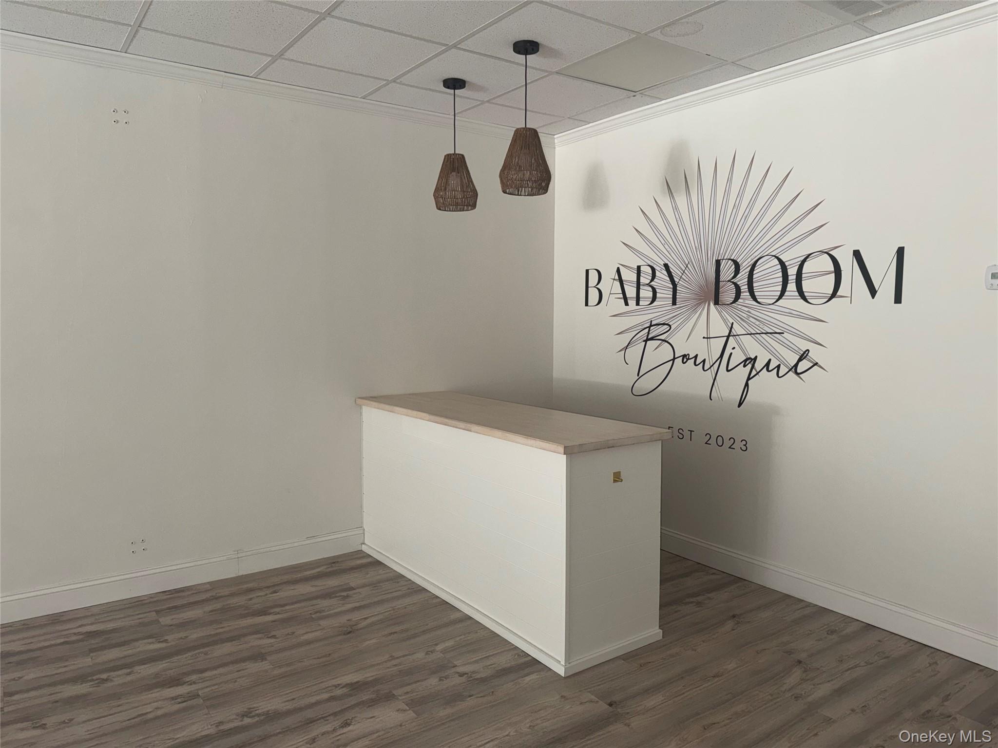 #7 photo, 176 N Country Road, מחוז סאפוק Mount Sinai , NY 11766