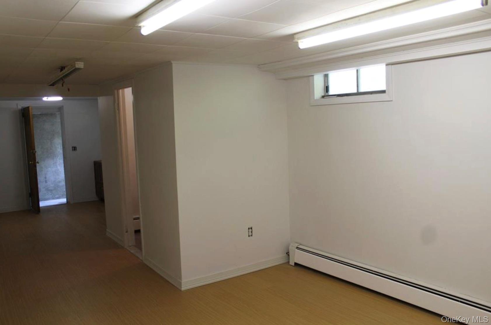 #14 photo, 509 E Broadway, מחוז סאפוק Port Jefferson , NY 11777