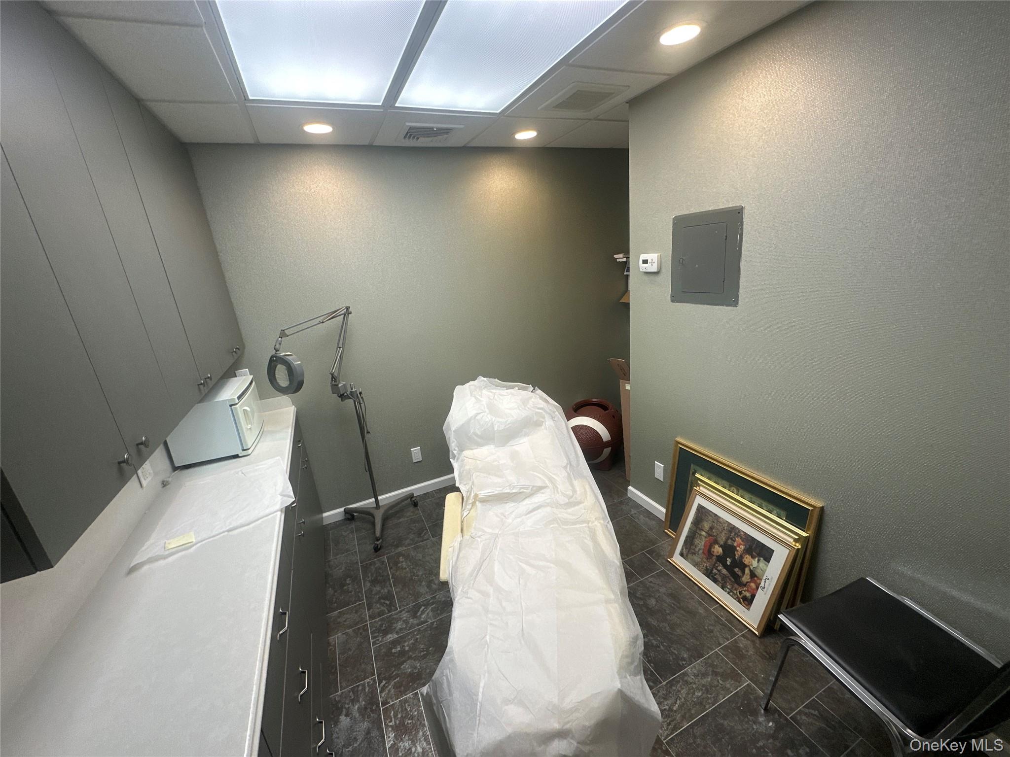 #1 photo, 135 Rockaway, Нассау ‖ Lawrence , NY 11559