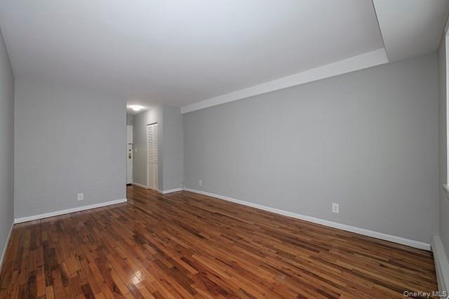 #5 photo, 985 Oceanfront Street, Long Beach , NY 11561