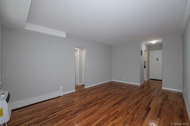 #6 photo, 985 Oceanfront Street, Long Beach , NY 11561