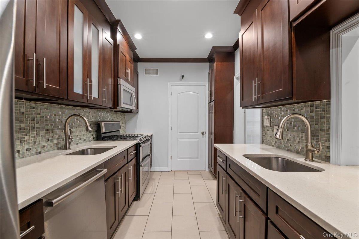 #10 photo, 1419 Minton Street, Far Rockaway , NY 11691