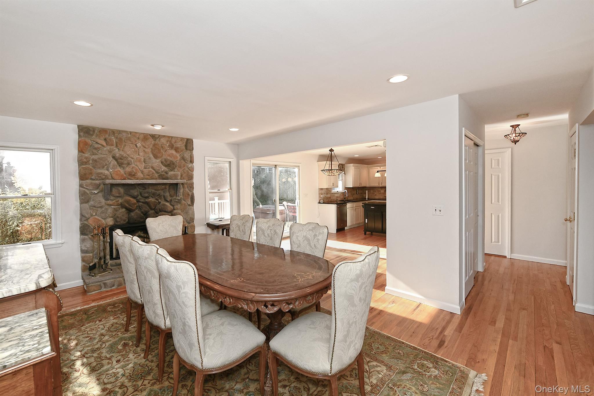 #11 photo, 38 Soundcrest Avenue, מחוז סאפוק Northport , NY 11768