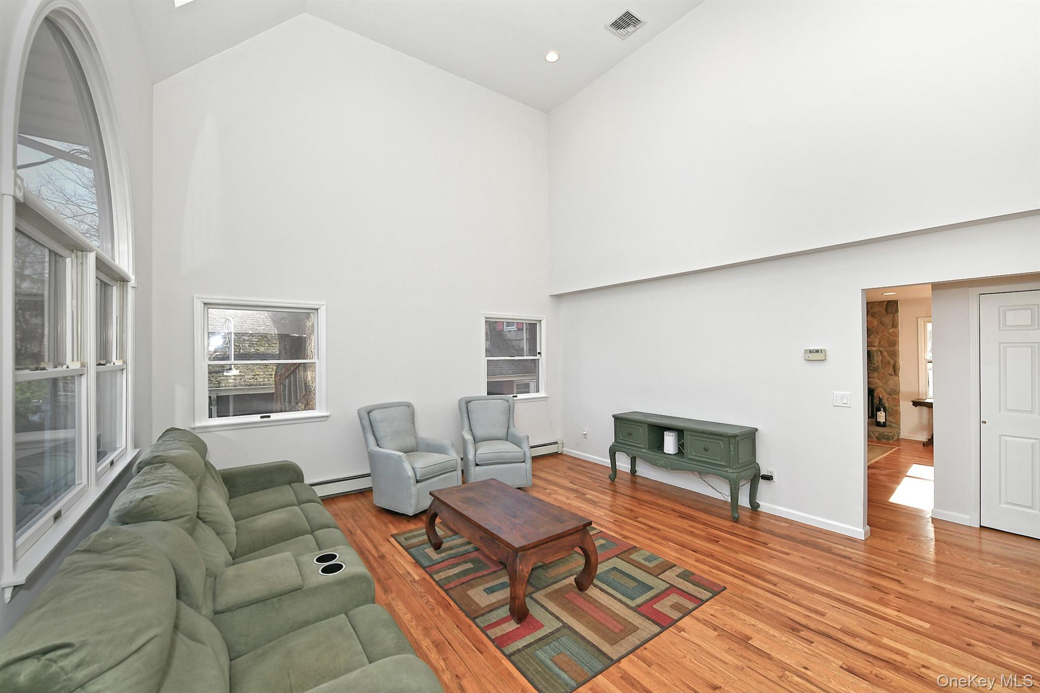 #15 photo, 38 Soundcrest Avenue, מחוז סאפוק Northport , NY 11768