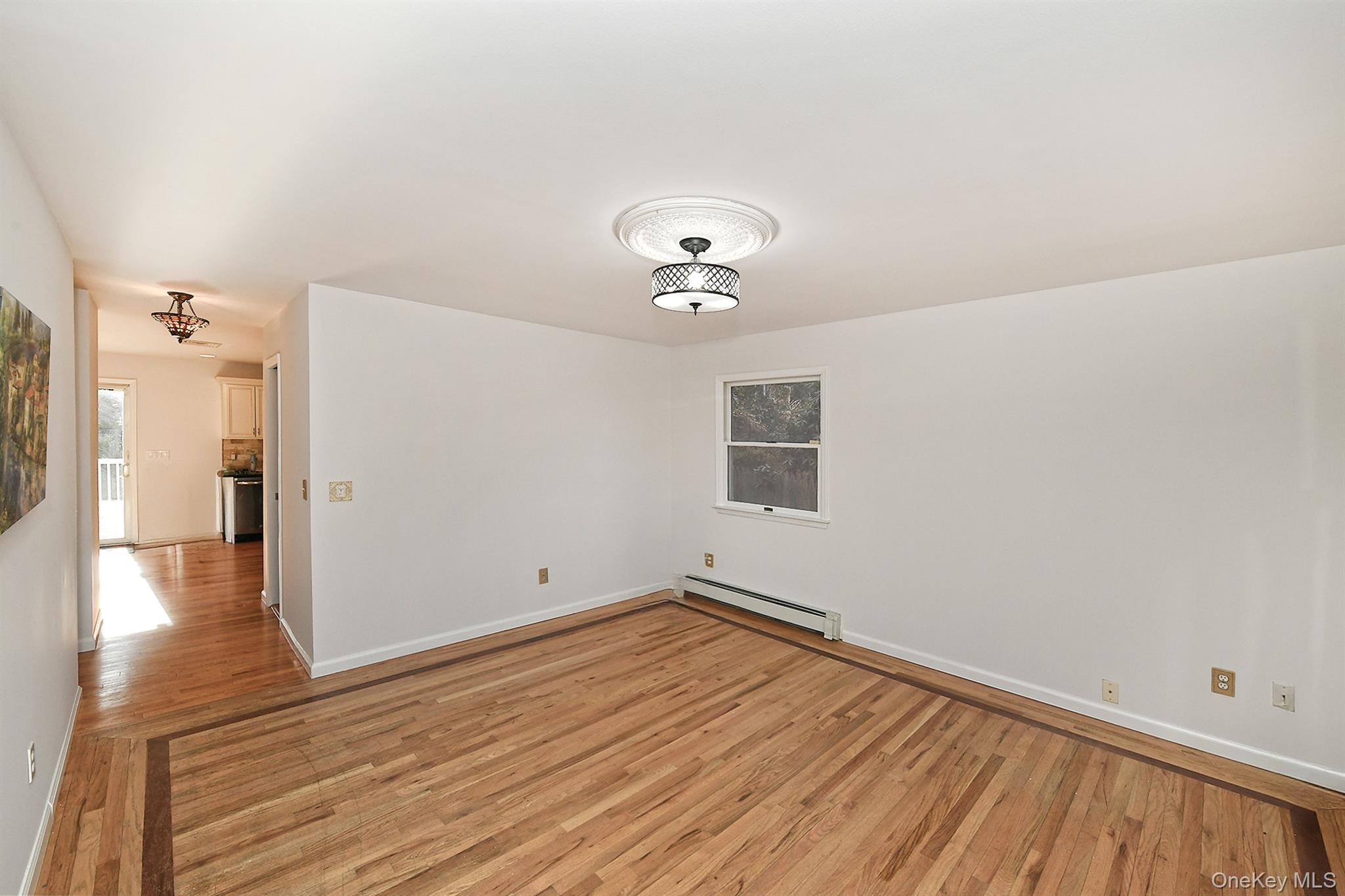 #17 photo, 38 Soundcrest Avenue, מחוז סאפוק Northport , NY 11768