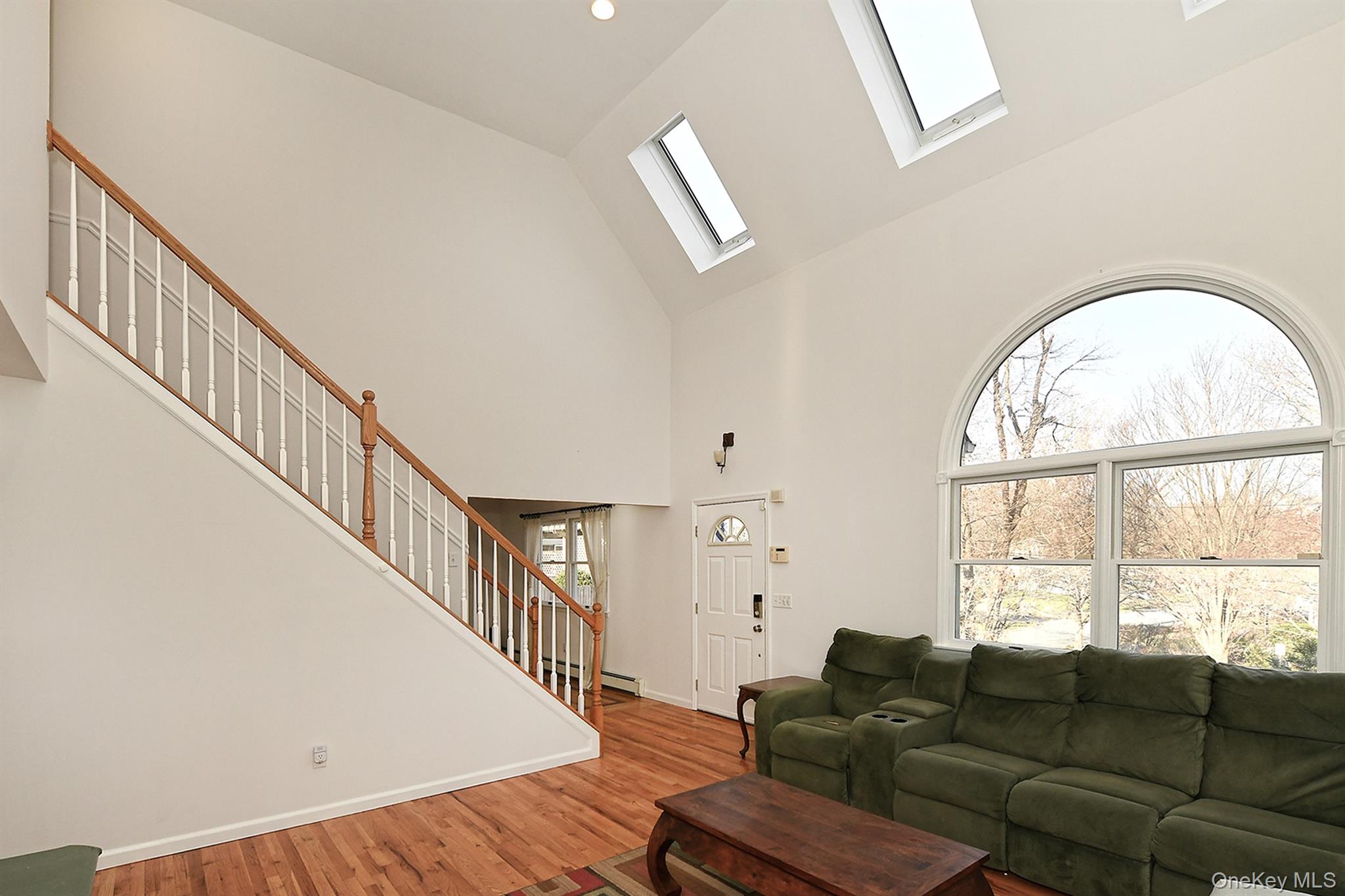 #20 photo, 38 Soundcrest Avenue, מחוז סאפוק Northport , NY 11768