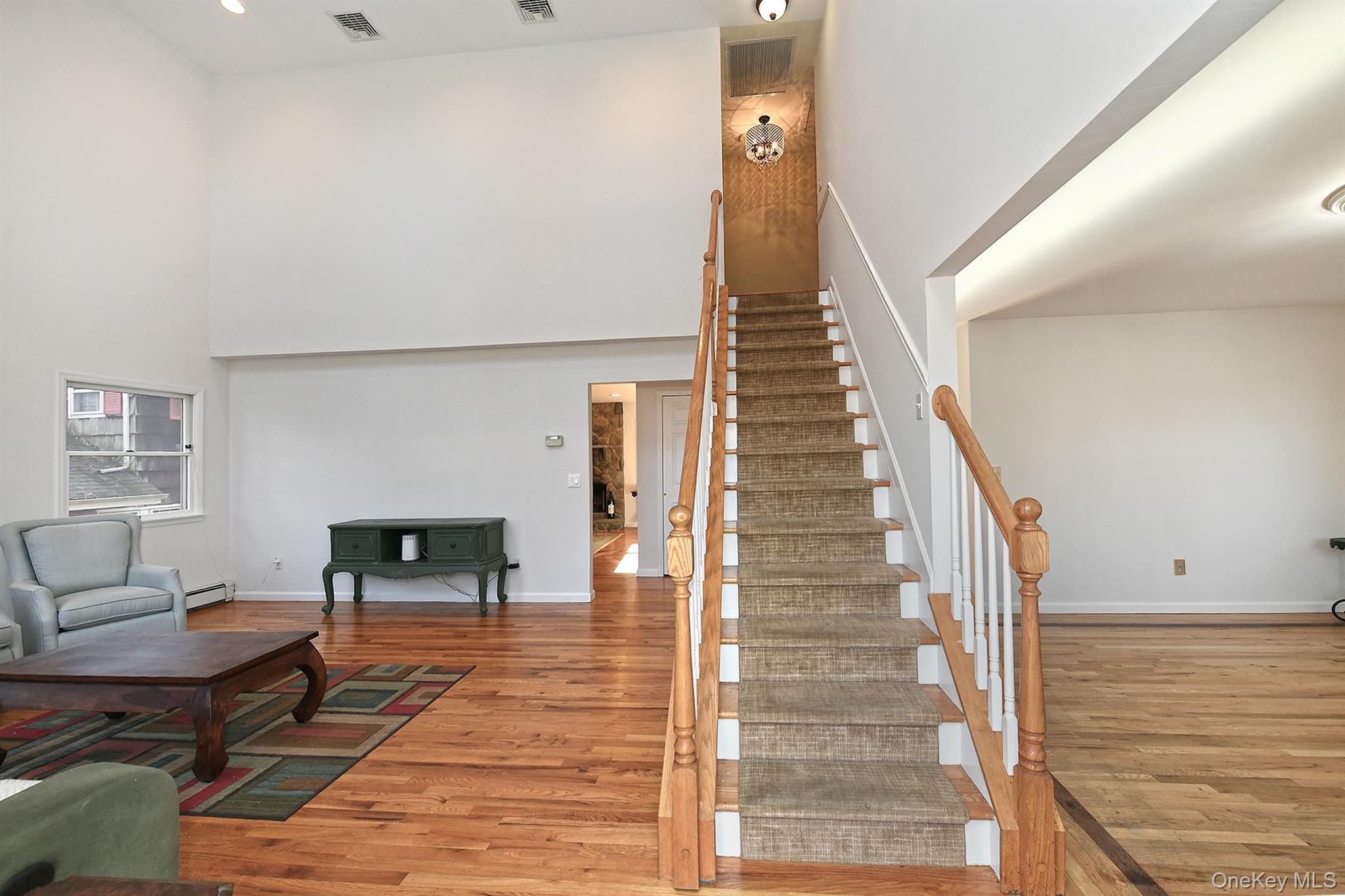 #4 photo, 38 Soundcrest Avenue, מחוז סאפוק Northport , NY 11768