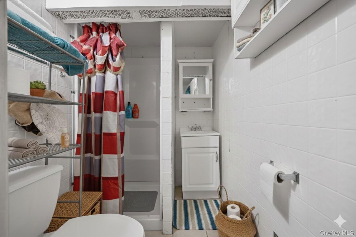 #14 photo, 4450 Hill Avenue, Bronx , NY 10466