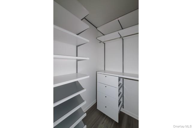 #10 photo, 1 Charles Pond Drive, מחוז סאפוק Coram , NY 11727