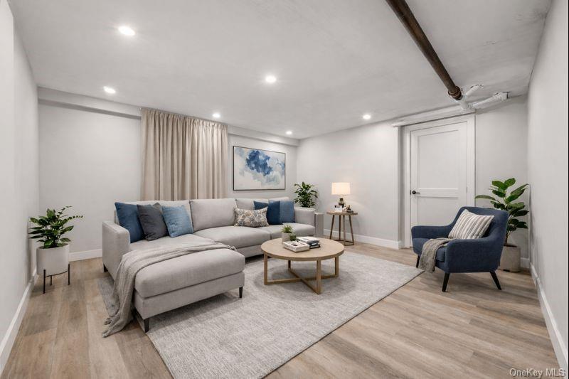 #2 photo, 644 E 229th Street, Бронкс ‖ Bronx , NY 10466