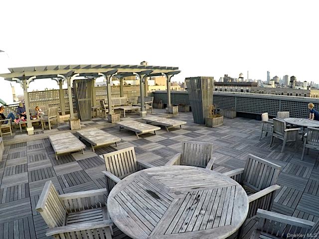 #18 photo, 390 Riverside Drive, מנהטן New York (Manhattan) , NY 10025