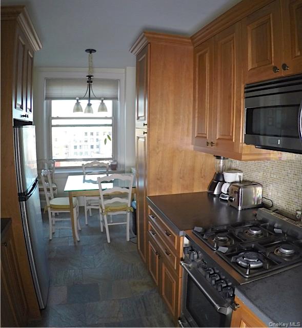 #4 photo, 390 Riverside Drive, מנהטן New York (Manhattan) , NY 10025