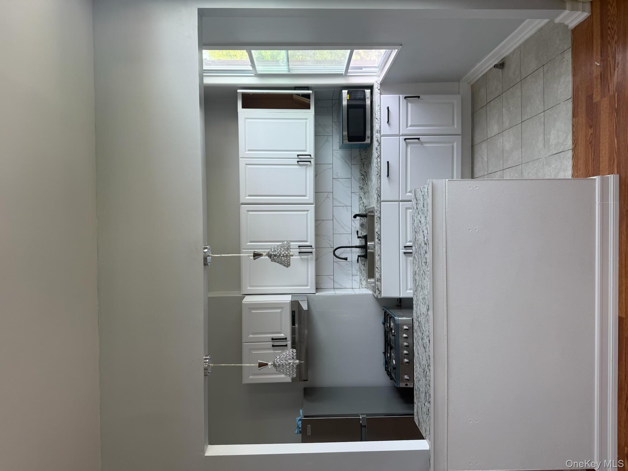 #6 photo, 166A Schaefer Street, Brooklyn , NY 11207