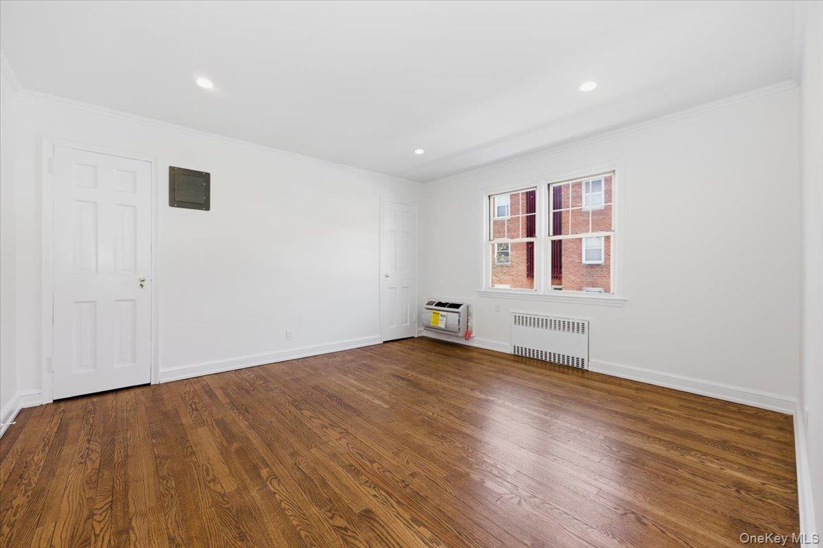 #12 photo, 75 Maine Avenue, מחוז נסאו Rockville Centre , NY 11570