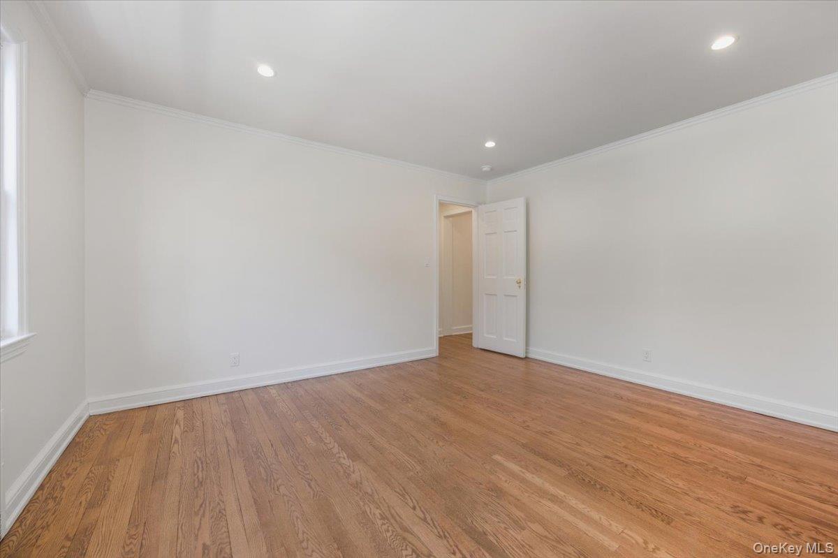 #13 photo, 75 Maine Avenue, מחוז נסאו Rockville Centre , NY 11570