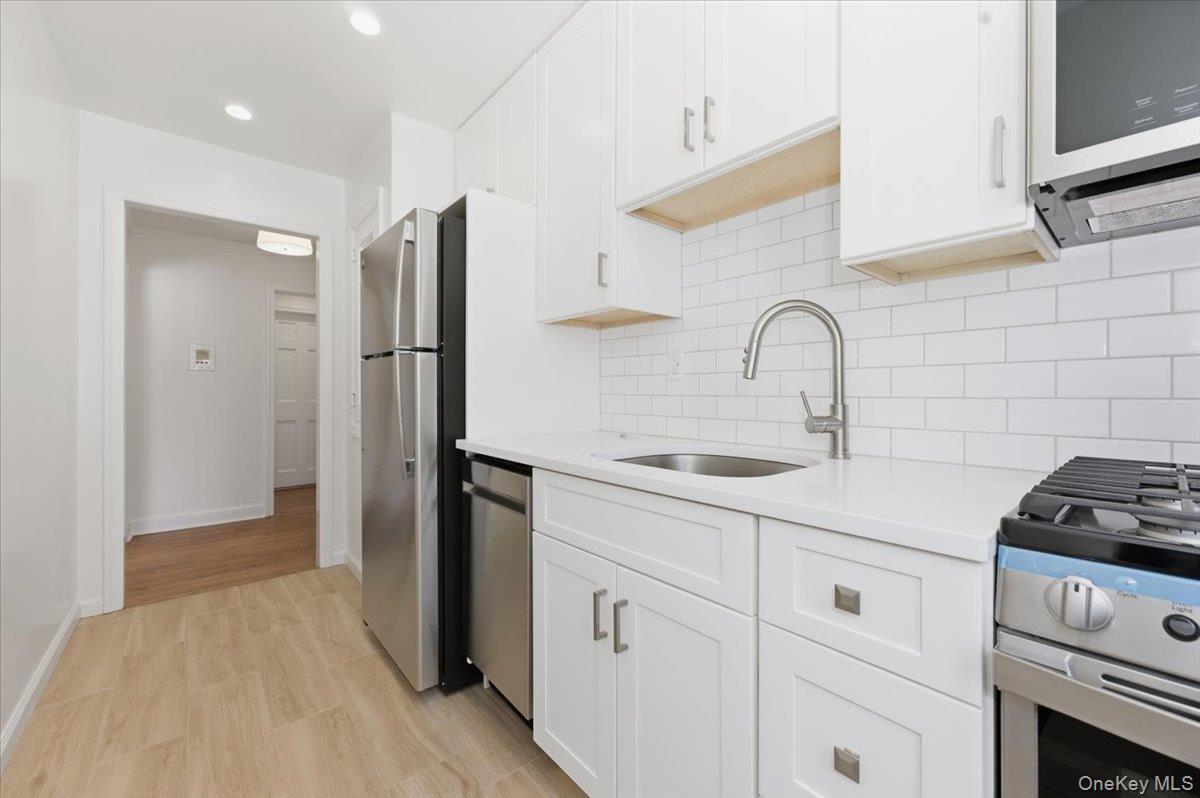 #9 photo, 75 Maine Avenue, מחוז נסאו Rockville Centre , NY 11570