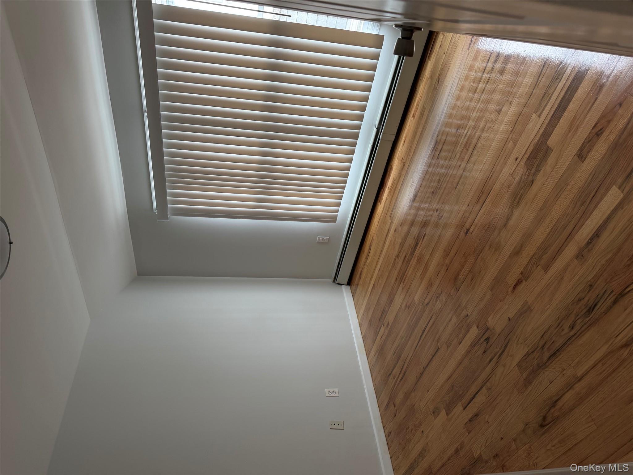 #6 photo, 22118 91st Road, क्वीन्स गाँव Queens Village , NY 11428