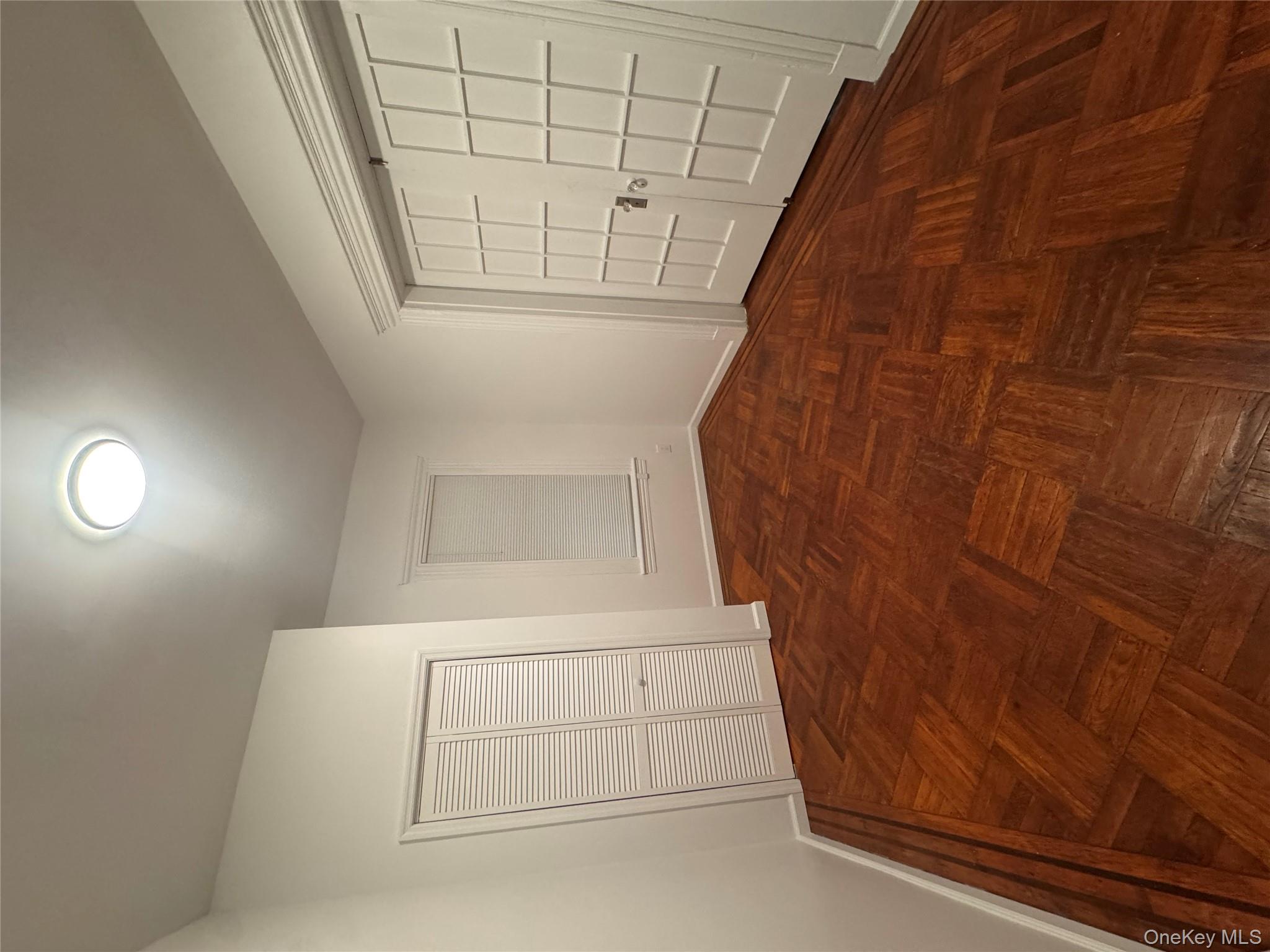 #11 photo, 516 Morris Park Ave., Бронкс ‖ Bronx , NY 10460