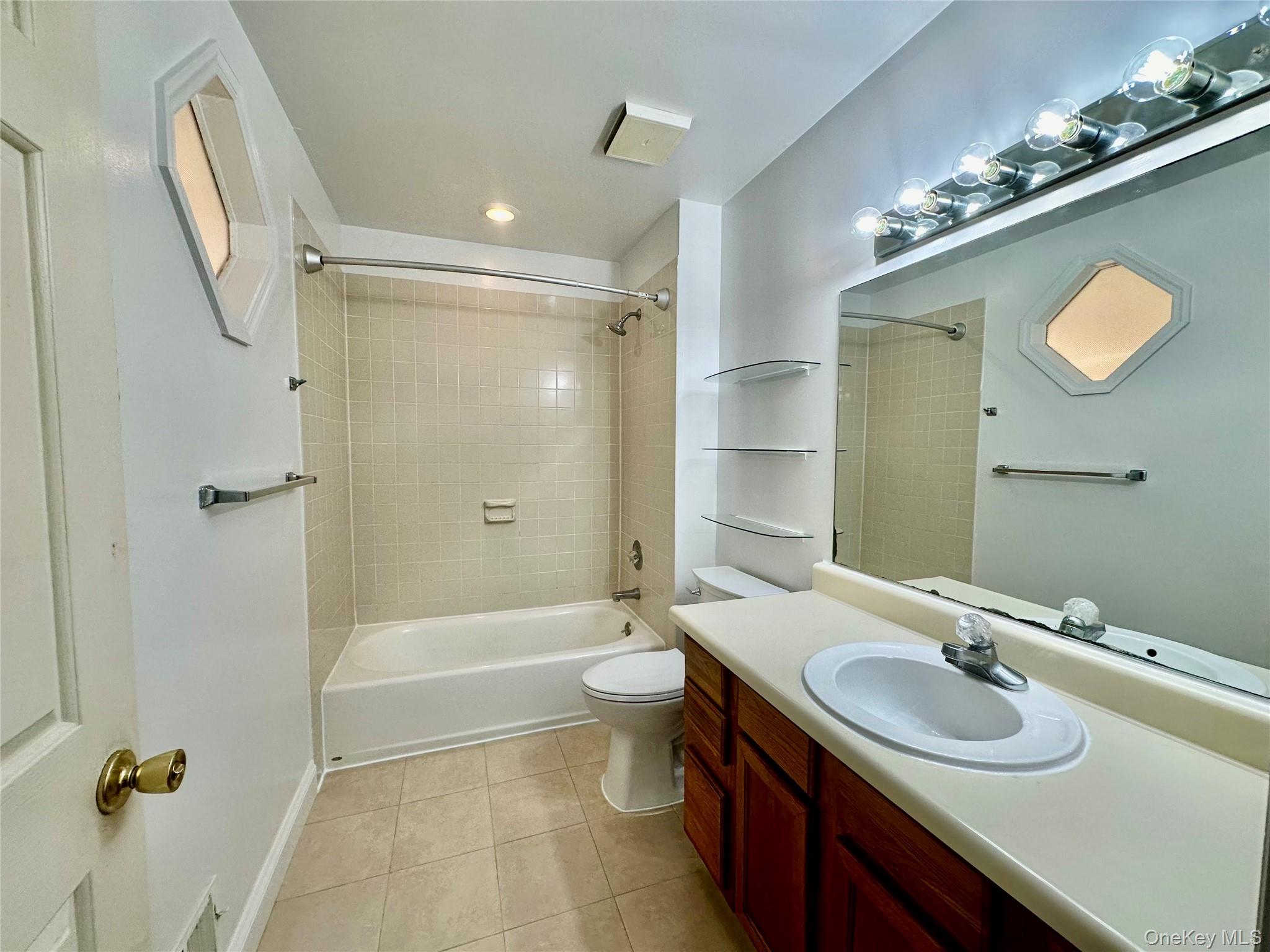 #11 photo, 66 Creekside Circle, Spring Valley , NY 10977