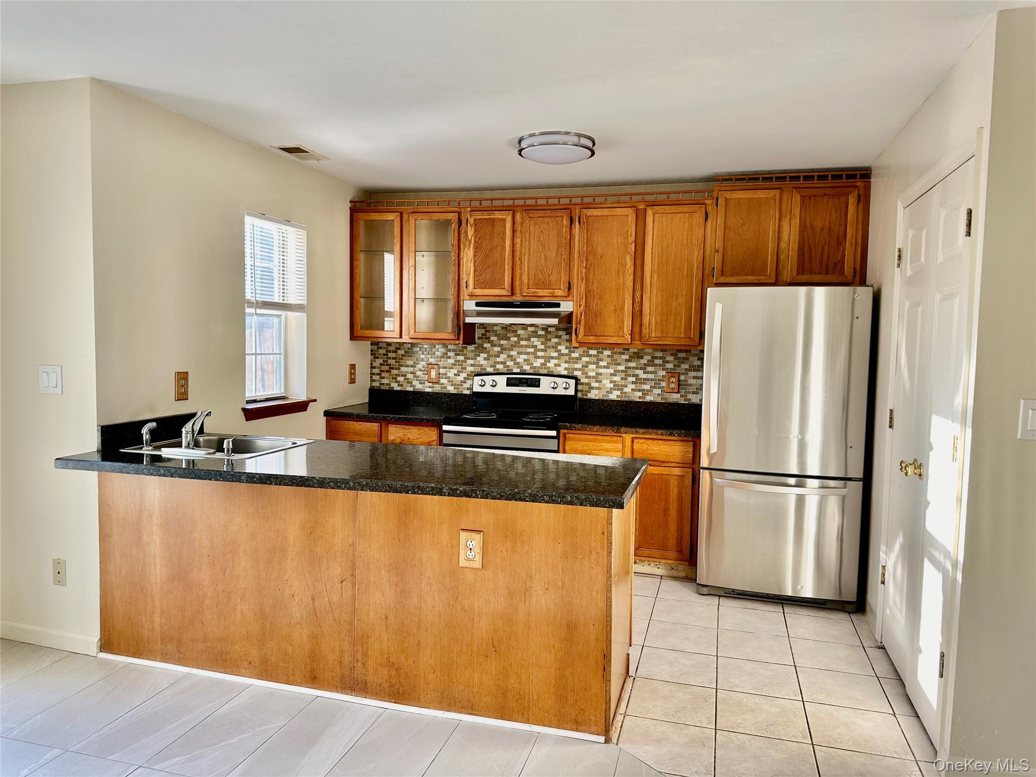 #5 photo, 66 Creekside Circle, Spring Valley , NY 10977