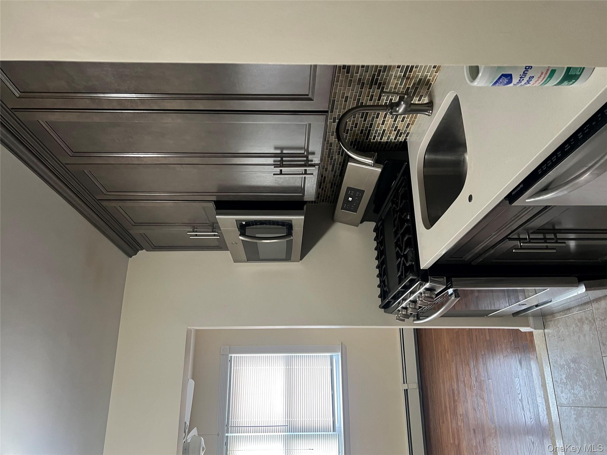 #6 photo, 239 North Middletown Road, 뉴욕주 Pearl River , NY 10965