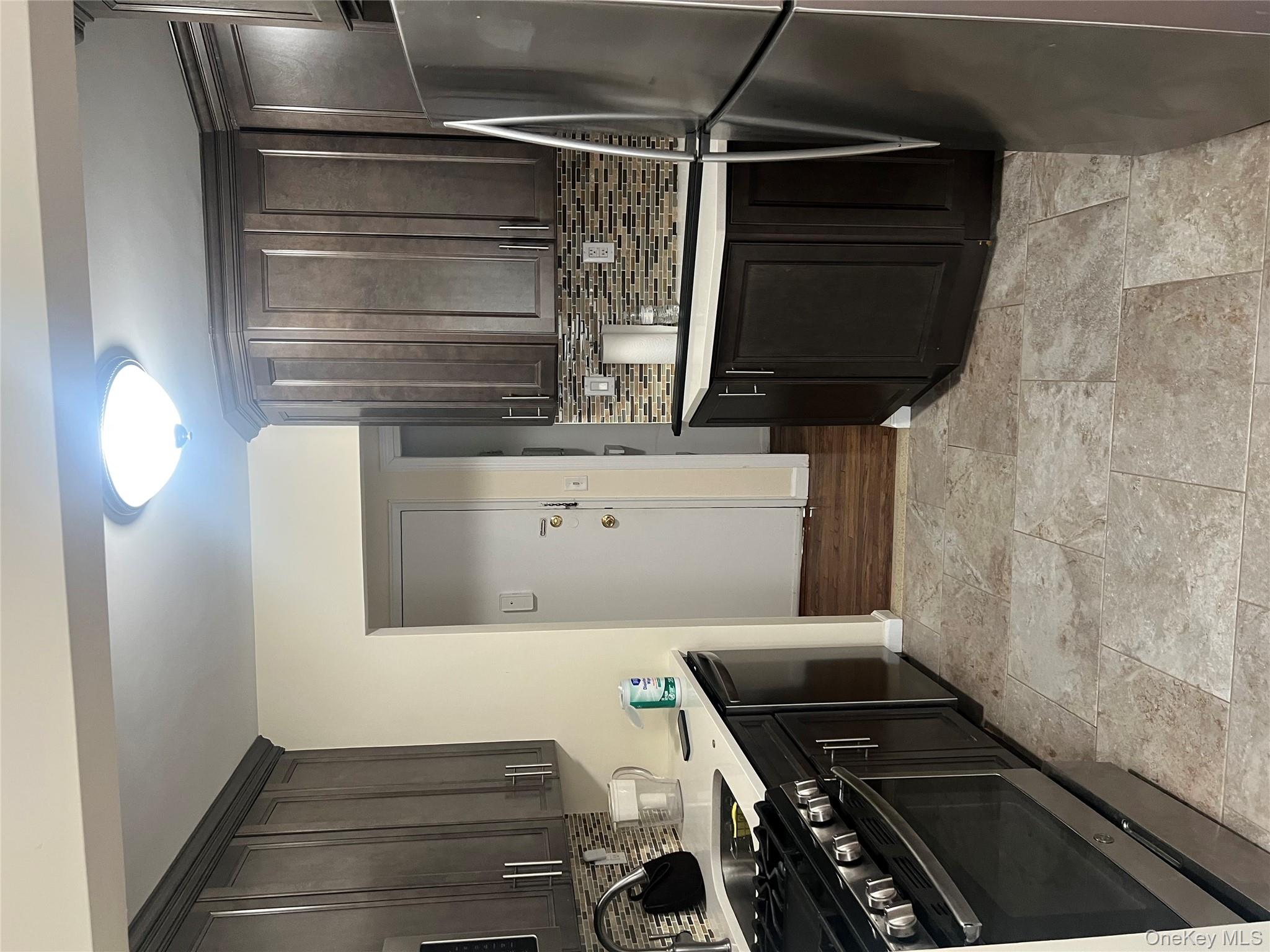 #7 photo, 239 North Middletown Road, 뉴욕주 Pearl River , NY 10965