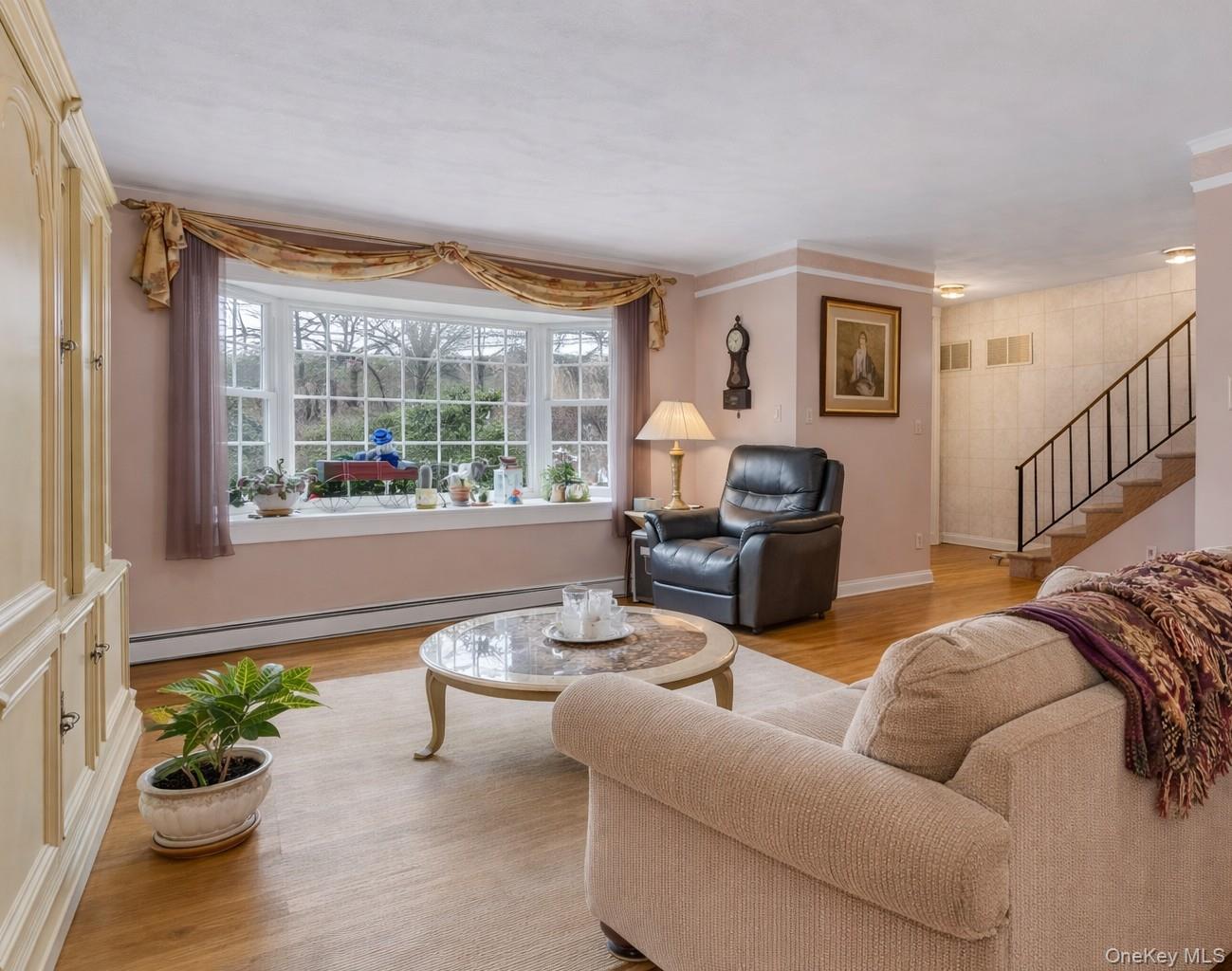 #2 photo, 4069 Express Drive, מחוז סאפוק Ronkonkoma , NY 11779