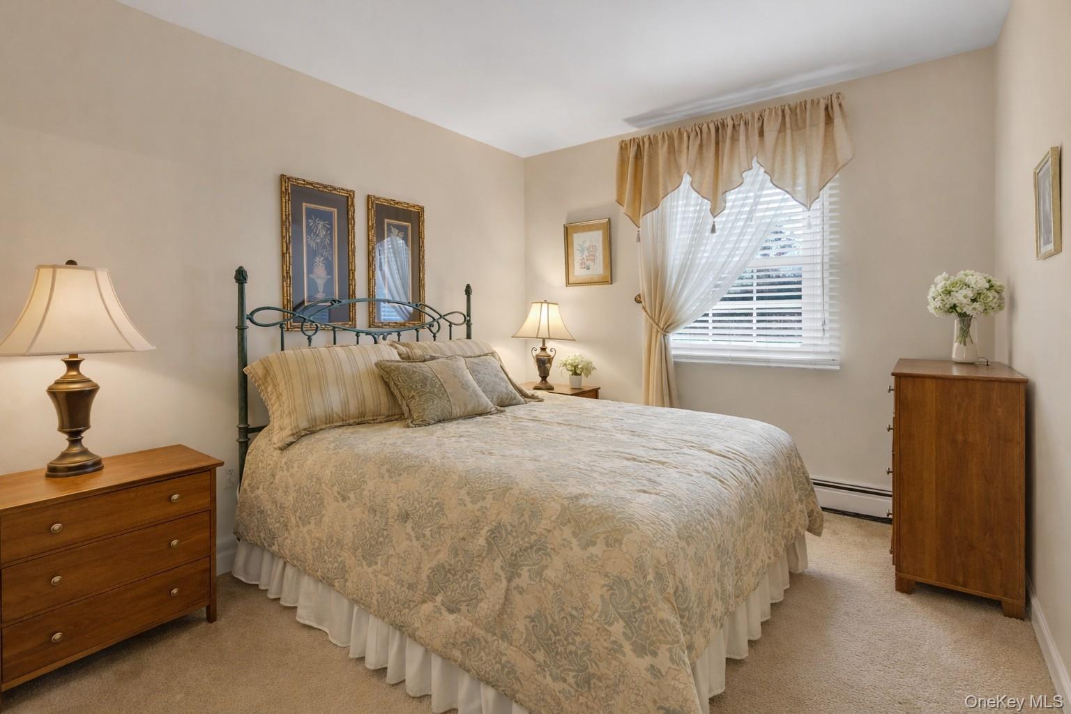 #9 photo, 4069 Express Drive, מחוז סאפוק Ronkonkoma , NY 11779