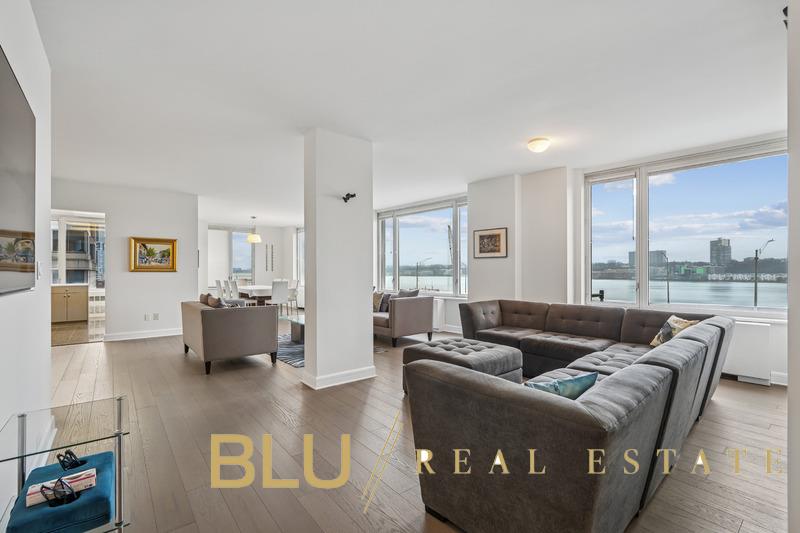 #1 photo, New York City, Манхэттен ‖ Lincoln Square , NY 10069