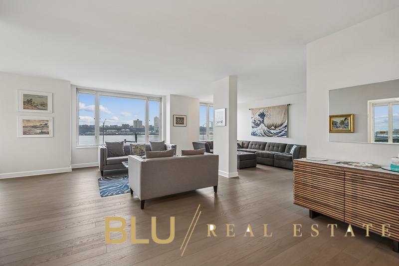 #2 photo, New York City, Манхэттен ‖ Lincoln Square , NY 10069