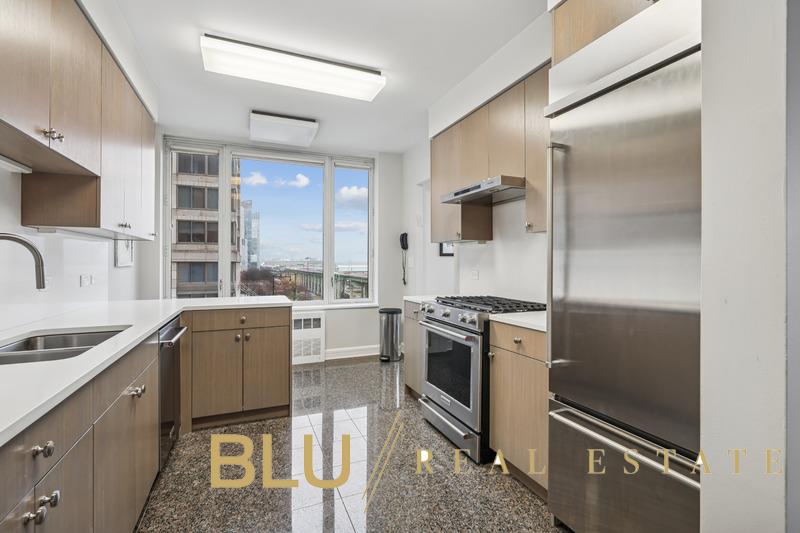 #4 photo, New York City, Манхэттен ‖ Lincoln Square , NY 10069