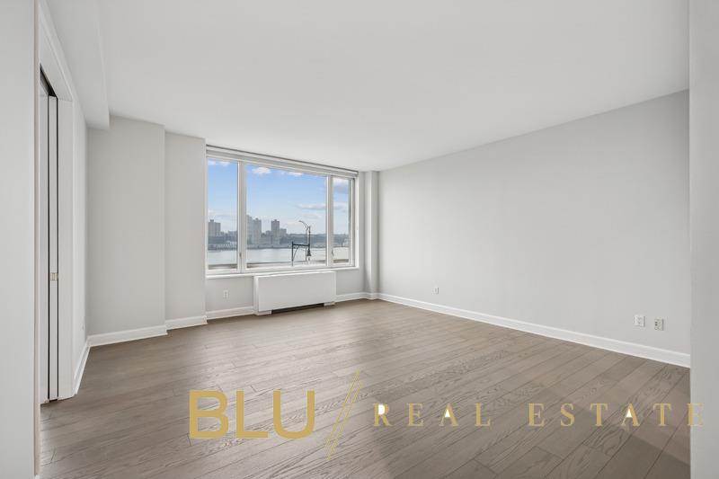 #8 photo, New York City, Манхэттен ‖ Lincoln Square , NY 10069